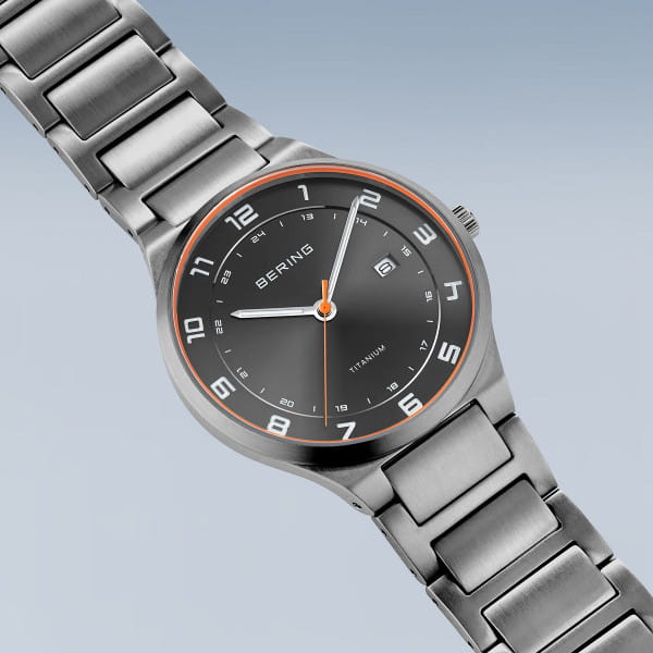 Titanium | poleret sølv | 15139-709